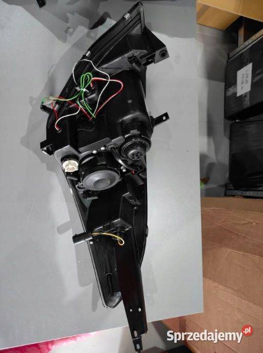 Lampy Reflektory do Suzuki Swift IV 2010 LED Motoryzacja