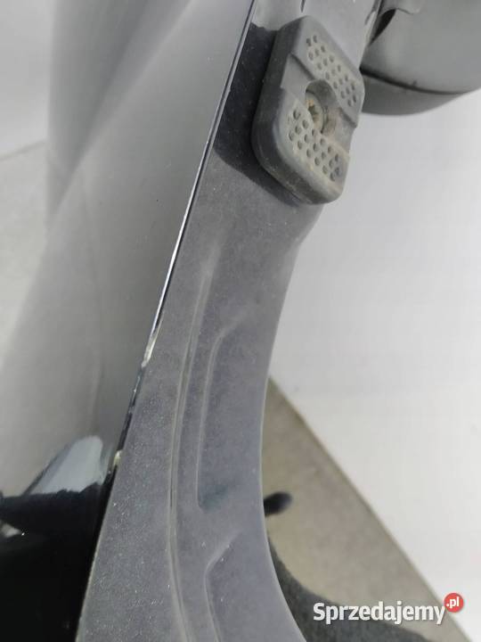 KLAPA TYŁ SZYBA SEDAN CZARNA Skoda Superb II