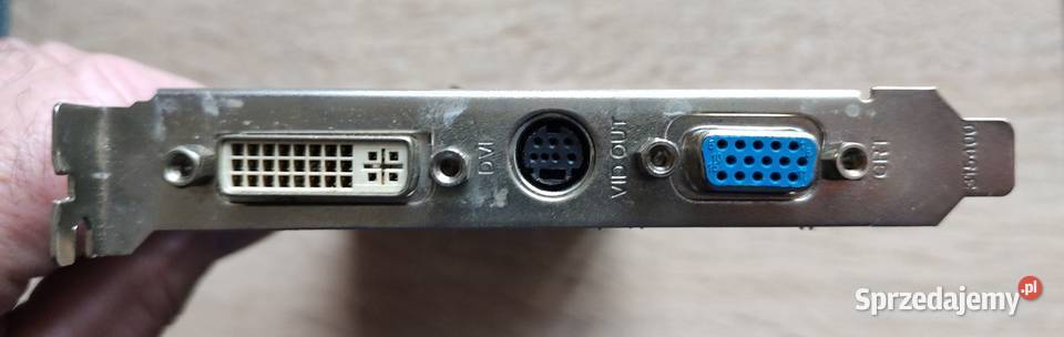 SPRZEDAM KARTĘ GRAFICZNĄ Radeon 9550 SAPPHIRE sprzedam