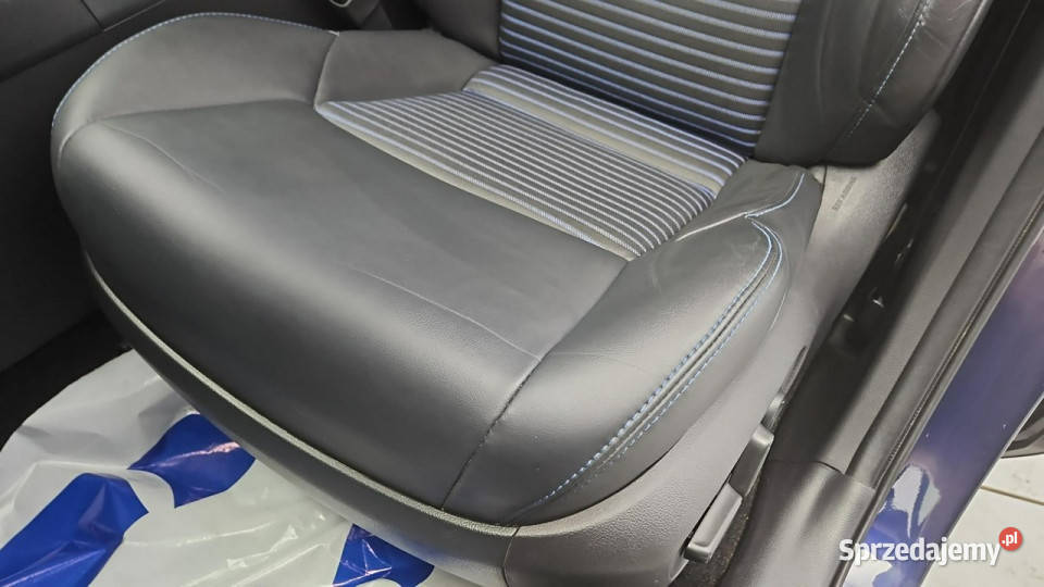 Toyota RAV4 25 Hybrid Selection 4x4 Z Polskiego napęd 4x4 Warszawa