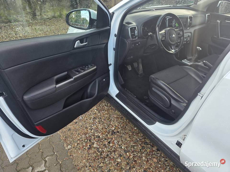 Kia Sportage 20 Diesel 2016 nieuszkodzony Lipusz