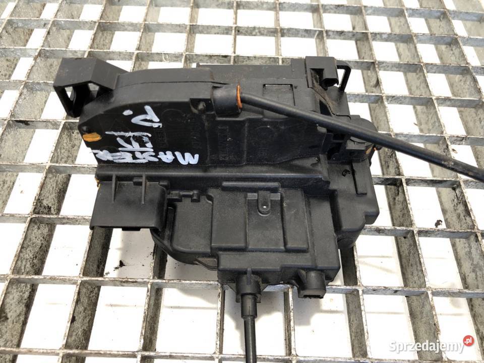 ZAMEK DRZWI PRAWY PRZÓD RENAULT MASTER III Bus podkarpackie