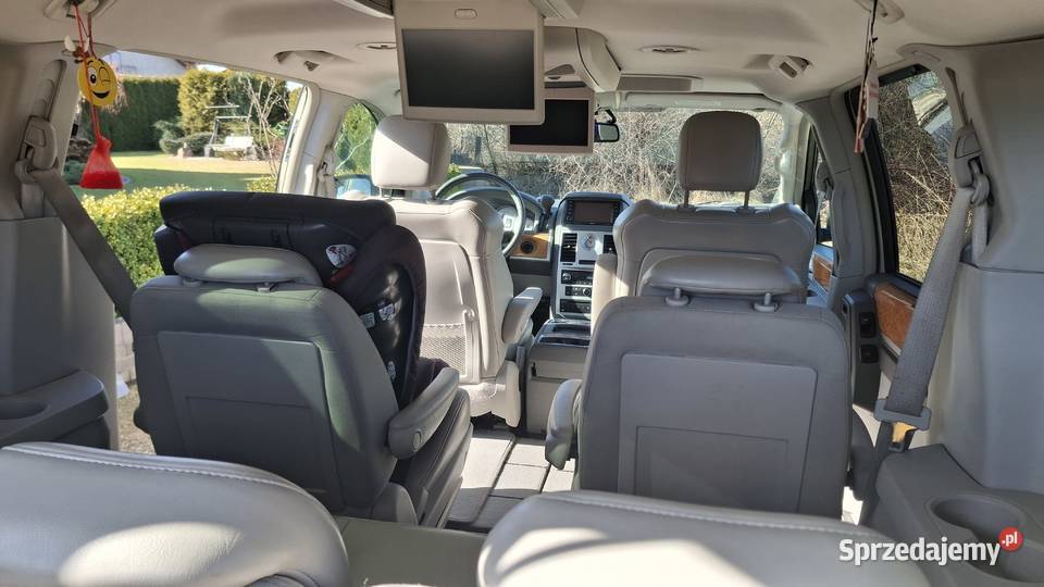 Chrysler Town Country 40 uszkodozny dolnośląskie Brzeg Dolny