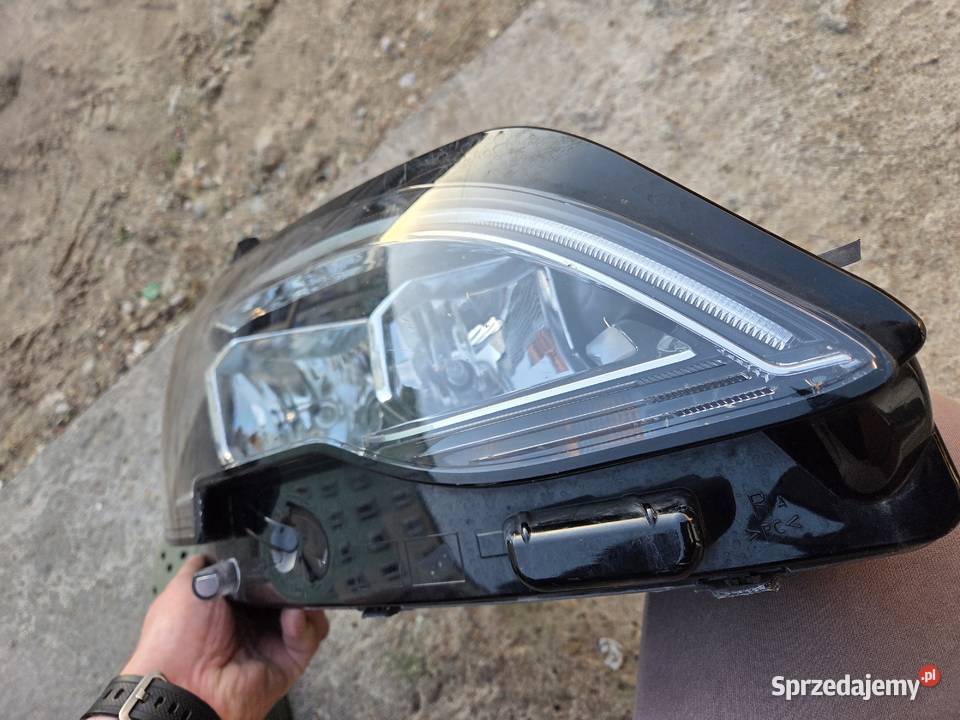 Peugeot 3008 5008 II lampa przednia prawa LED kujawsko-pomorskie