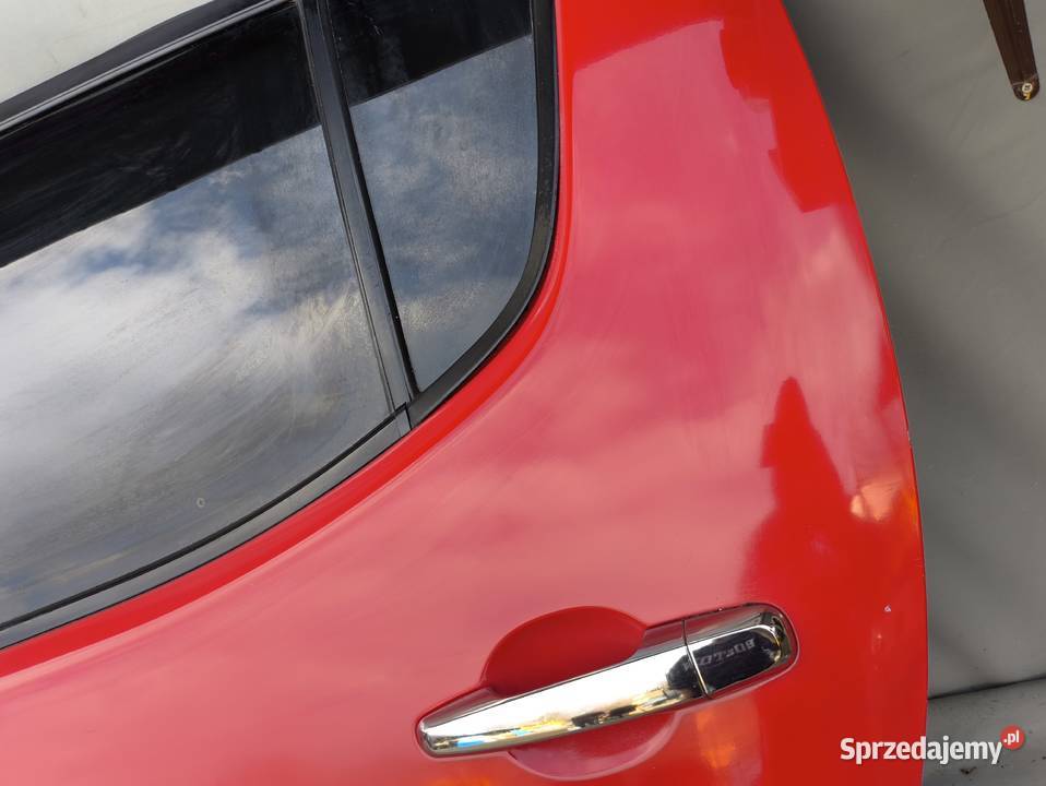 MITSUBISHI L200 IV DRZWI PRZEDNIE TYLNE LEWE Radom