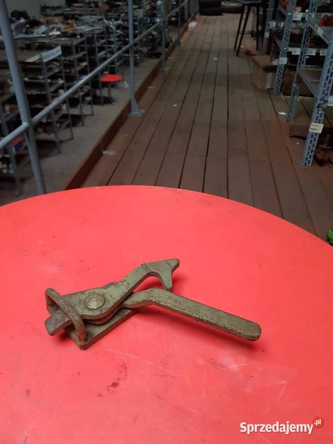 Zamek burty PRZYCZEPA D050 lubuskie Sulechów sprzedam