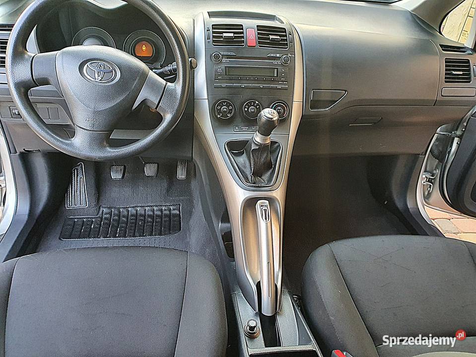 TOYOTA AURIS 2008 14 BENZYNA Łęg Tarnowski