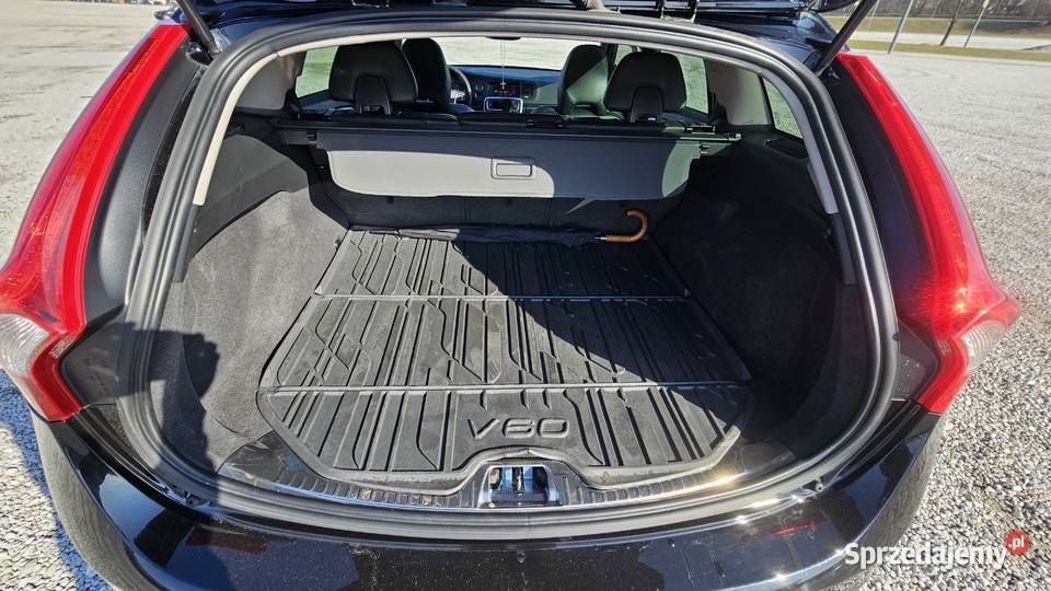 Volvo v60 T5 RDesigne bogata stan V60 Motoryzacja