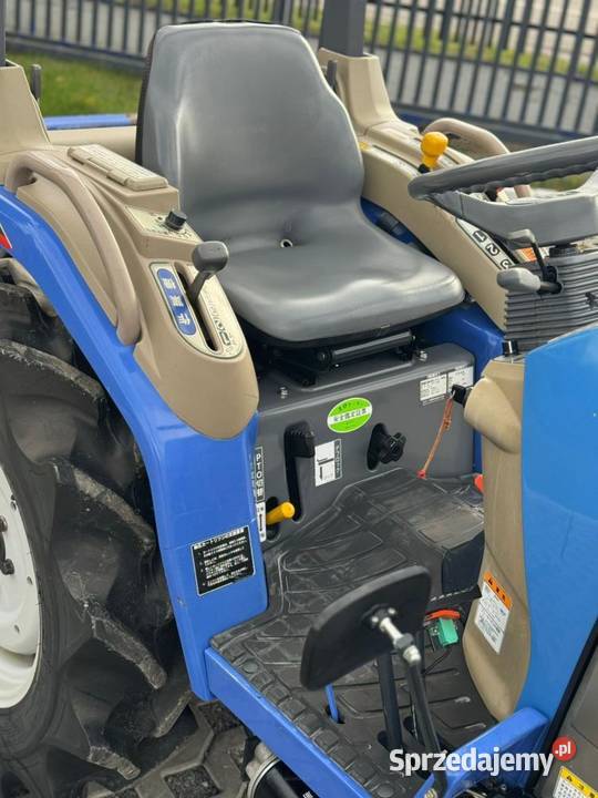 ISEKI Hunter 213 215hp 4x4manualna skrzynia sprzedam