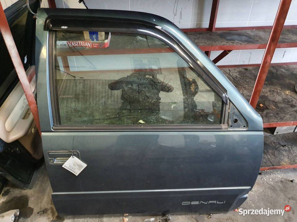 DRZWI PRAWE PRZÓD GMC YUKON DENALI 1999 osobowe Lipno