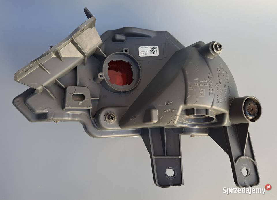 Lampa Przeciwmgielna Tylna Lewa Toyota RAV4 IV sprzedam