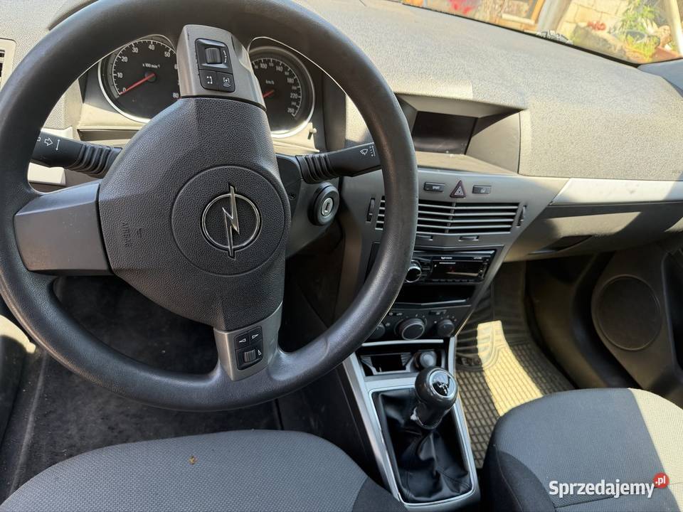 Astra GTC 16 benzyna Motoryzacja świętokrzyskie Prokocice