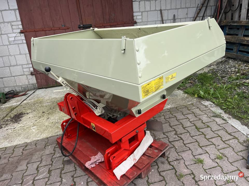 Rozsiewacz Rauch 600901 1600l