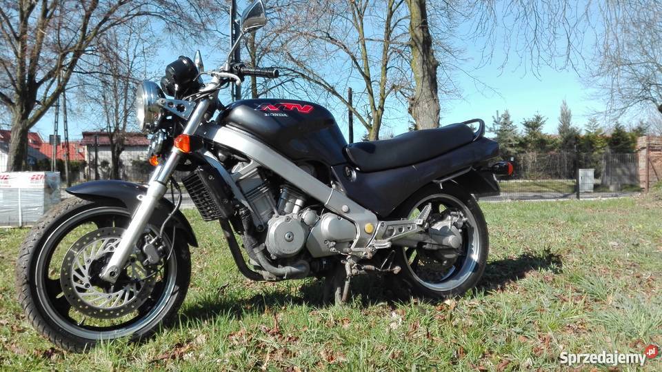 Honda NTV revere RC33 DOINWESTOWANY można na A2 opolskie Byczyna
