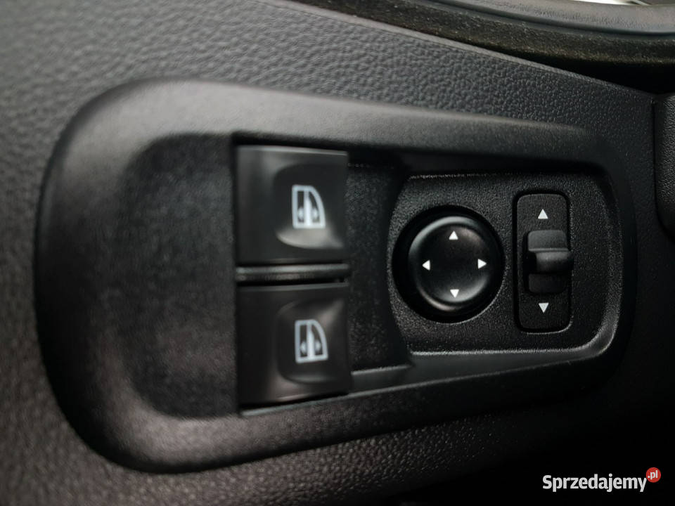 Renault Master 8EP CHŁODNIA MROŹNIA 421x210x201 bluetooth Poręba