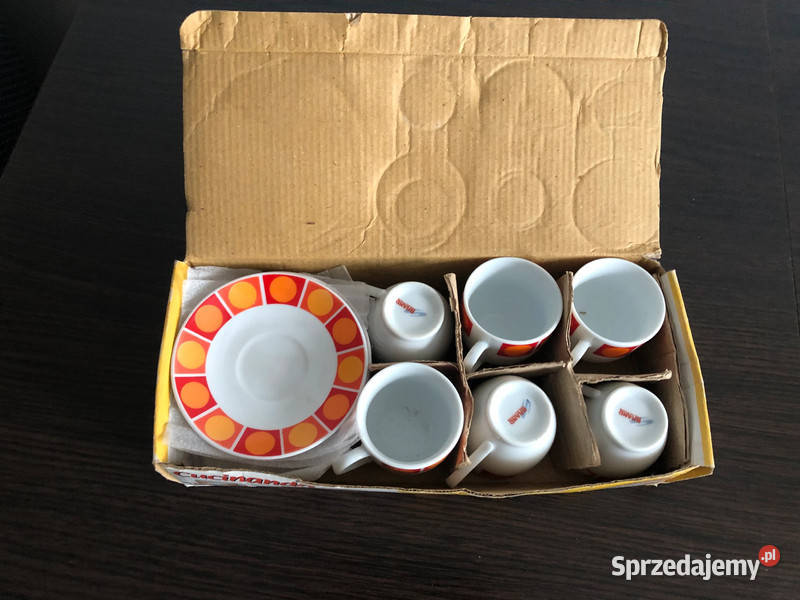 6 filiżanek i 6 podstawek do espresso