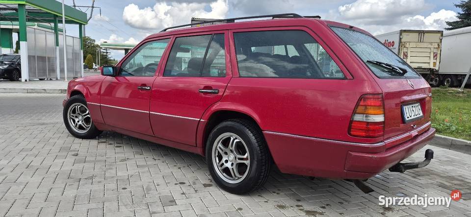 Mercedes Benz w124 e220 stan kolekcjonerski welurowa tapicerka lubelskie Lublin sprzedam