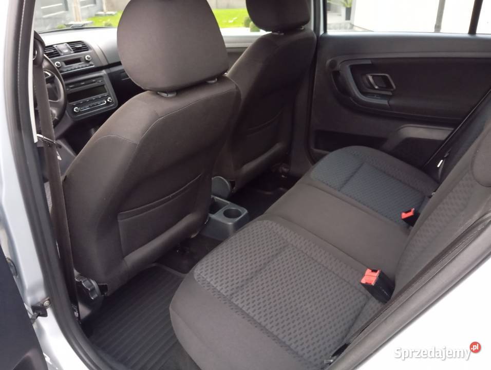 Skoda Fabia kombi 2013r srebrny Ostrowiec Świętokrzyski sprzedam