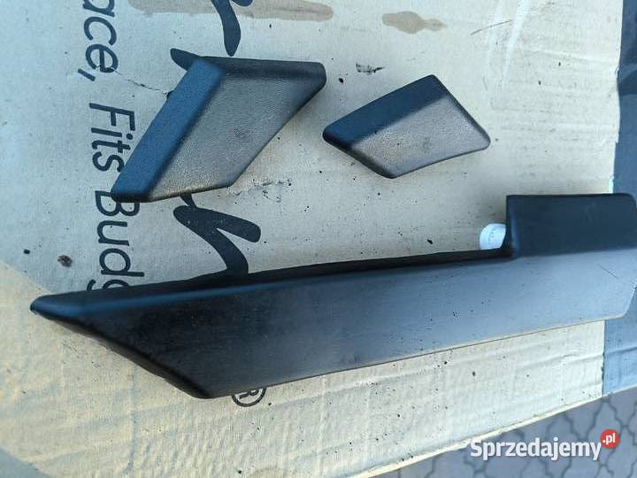 Polonez siekierka przednia prawa przecinki Rok produkcji 1984 Stalowa Wola