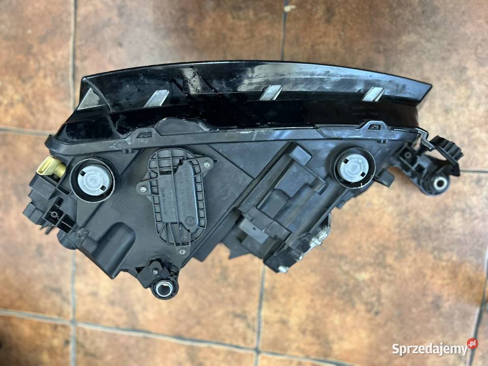 Skoda Scala lampa przednia prawa Full LED prawe Odolanów