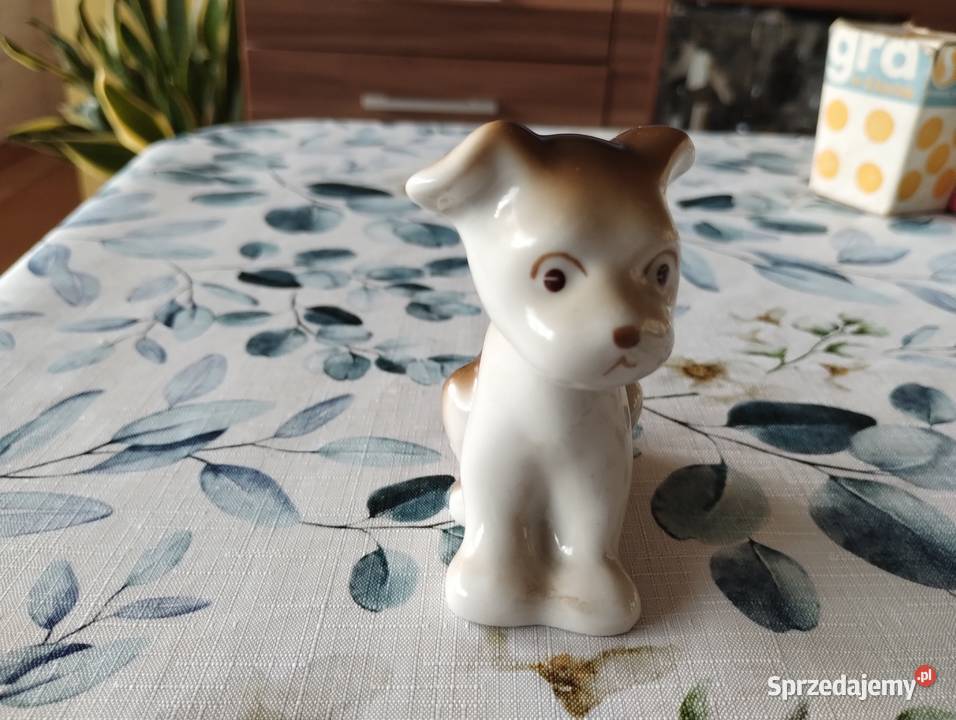PRL figurka pies Łomonosow porcelana Łódź