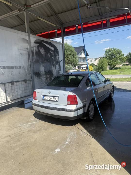 Passat 18B nowe OC i bt klimatyzacja sprawna poduszka powietrzna Passat