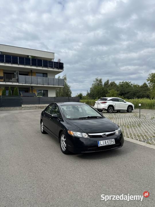 Sprzedam Honda Civic 8 z USA automat podkarpackie