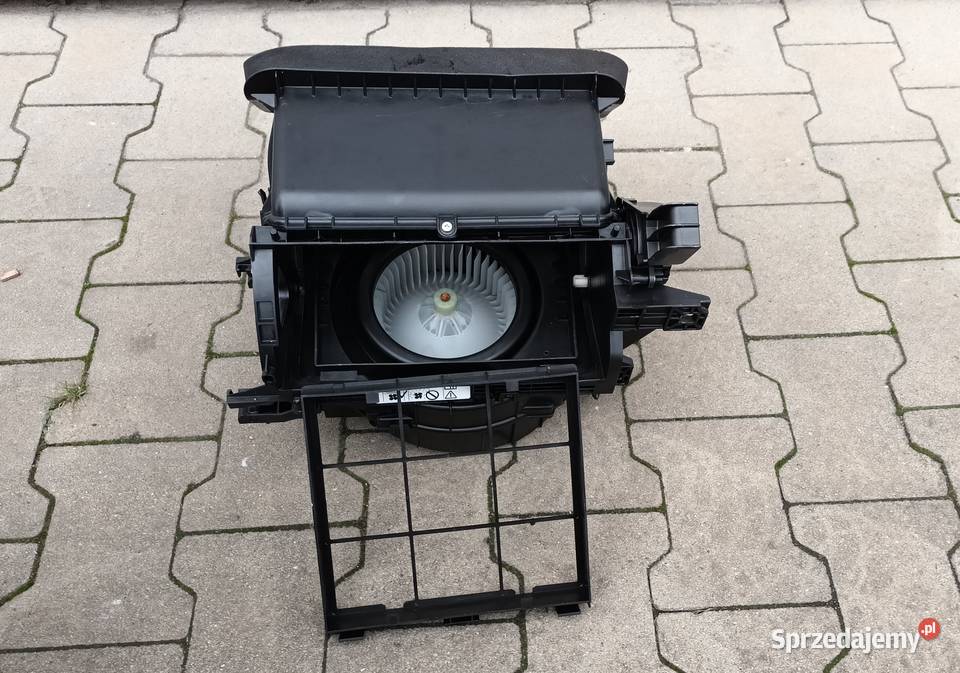 RANGE SPORT L494 DMUCHAWA NAWIEWU UK RHD osobowe Jasło