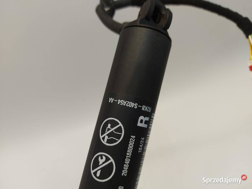 Ford Explorer VII R2KB SIŁOWNIK KLAPY TYŁ PRAWY