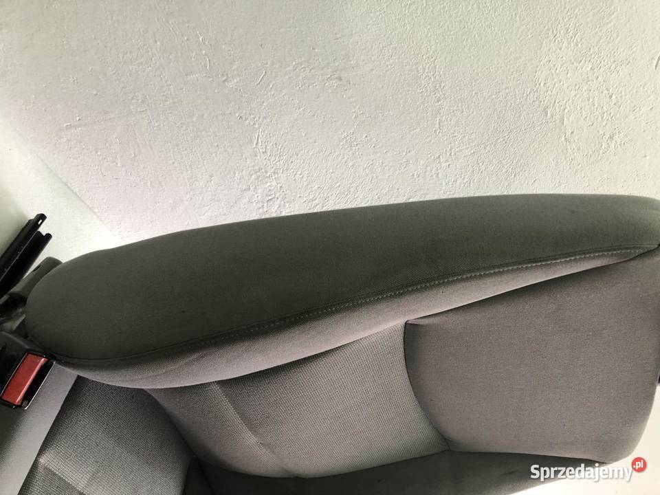 FOTEL LEWY PRZÓD MATERIAŁ EUROPA BMW E90 osobowe