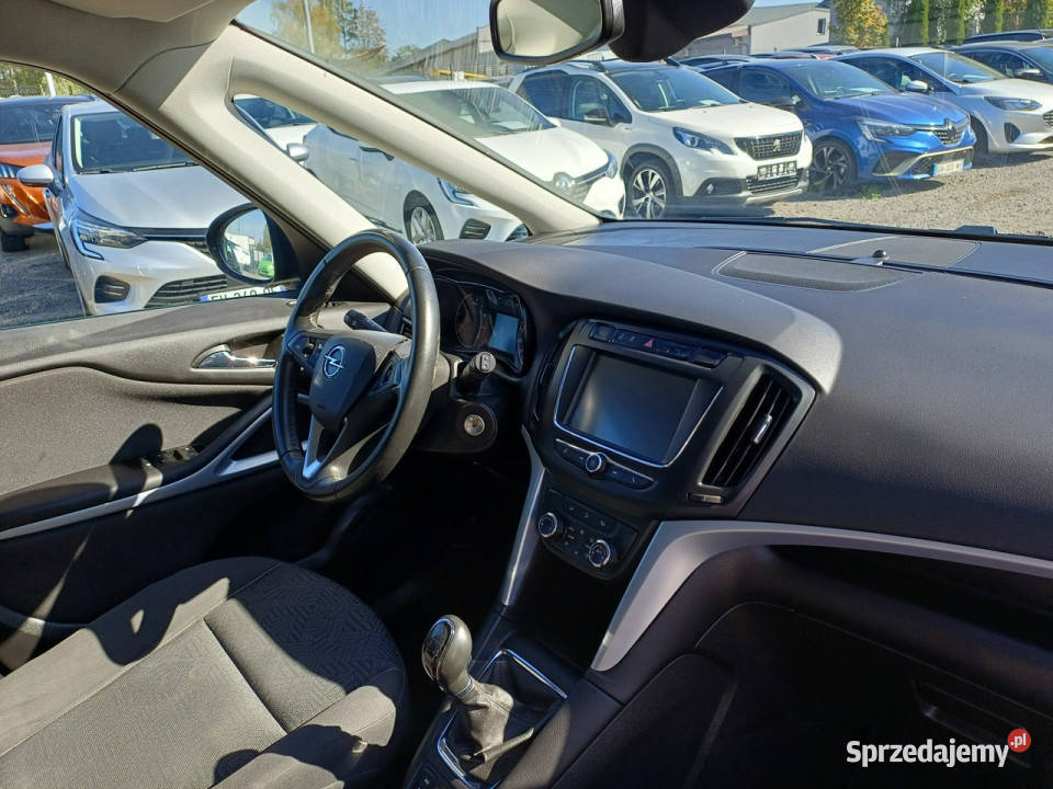 Opel Zafira 7 osób Navi Kamera Climatronic1