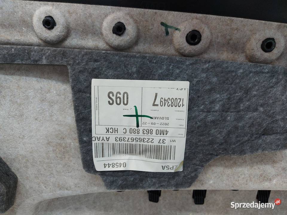 Audi Q7 II LIFT 4M0 TFSI tapicerka prawa boczek sprzedam