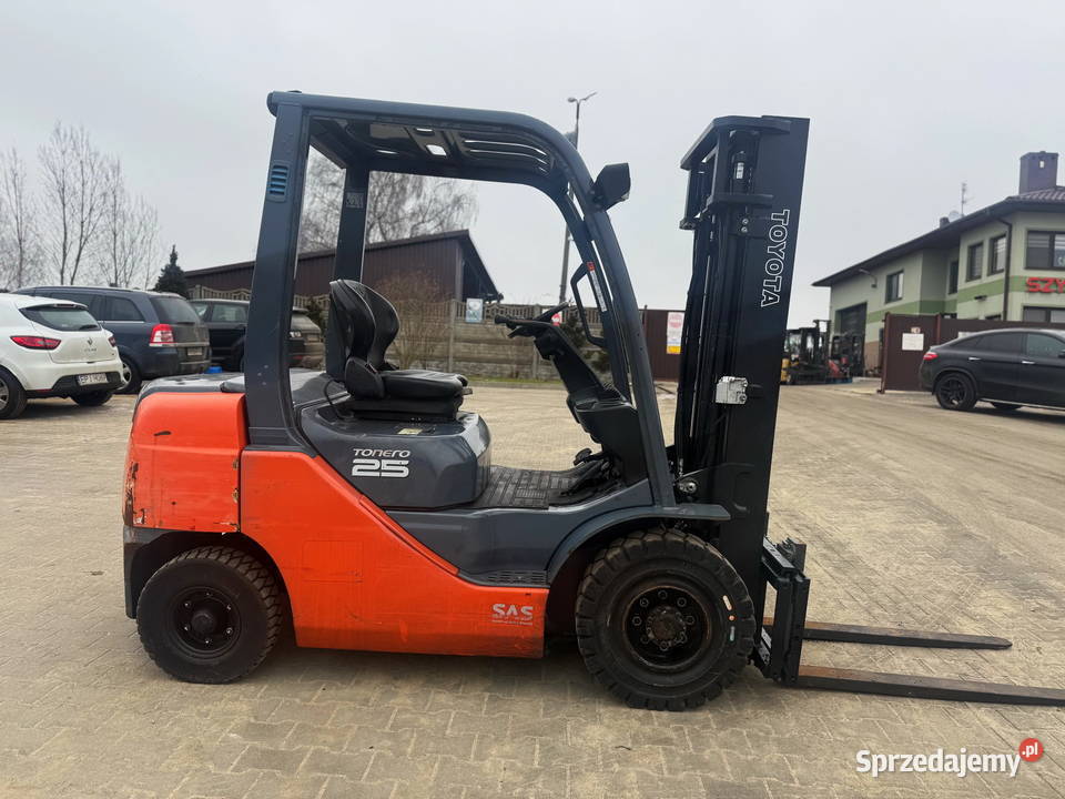 wózek widłowy TOYOTA 8FDF25 diesel 3680mtg diesel łódzkie Działoszyn
