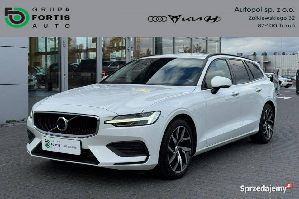 Volvo V60 20 turbo benzynaniski przebiegautomat światła do jazdy dziennej Toruń