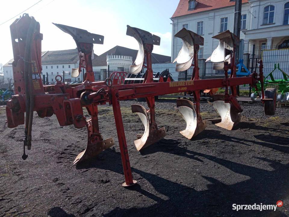 Pług obrotowy Niemeyer Delta 3200 4 skibowy Proszówka