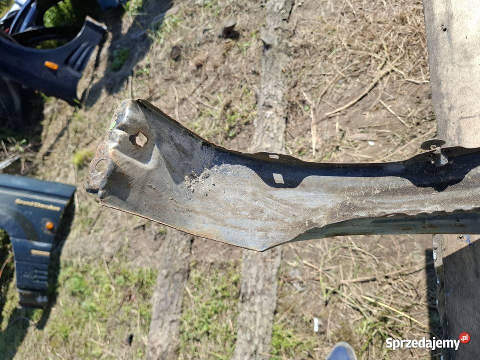 Błotnik Prawy Przód Toyota Yaris Wisznice