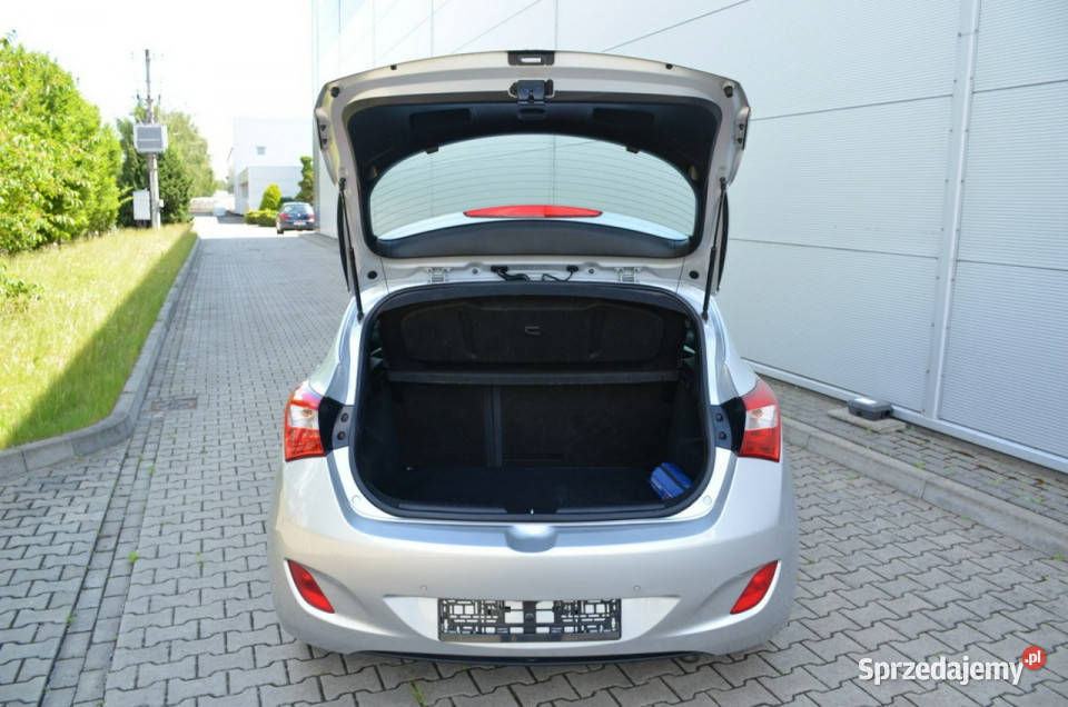 Hyundai i30 Opłacony 16GDI 135 Navi Kamera 2x srebrny Kutno