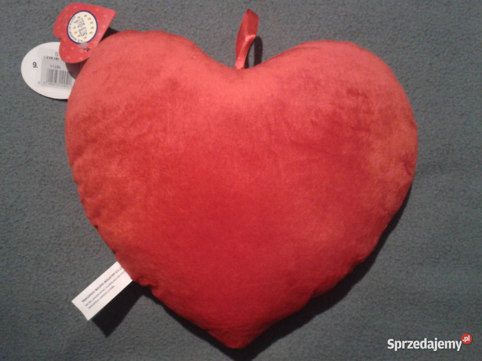 SERCE pluszowe czerwone z misiem z napisem LOVE Wołczyn