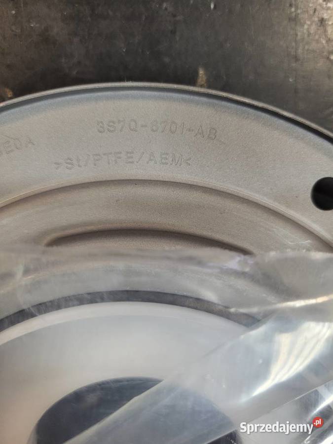 Uszczelniacz Ford 1684287 3S7Q6385AB 3S7Q6701AB Radom sprzedam