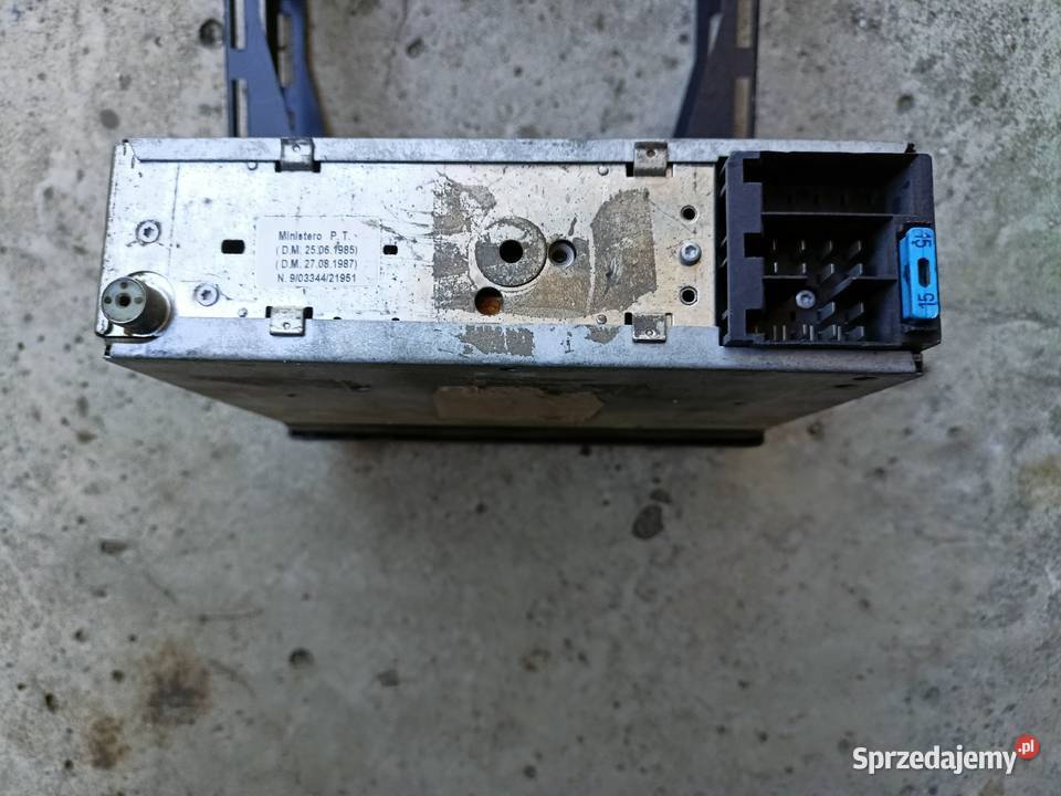 Radio samochodowe Blaupunkt Milano RCR 45 osobowe Wyposażenie wnętrza Tarnobrzeg