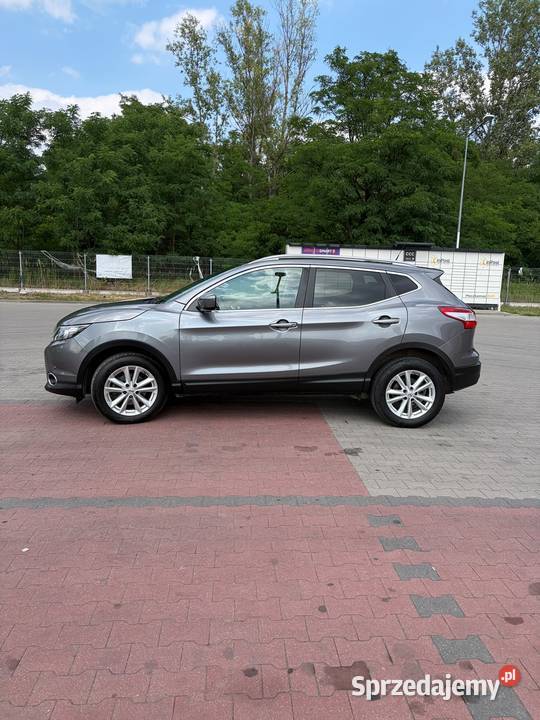 Nissan Qashqai 2015 stan idealny Rok produkcji 2015