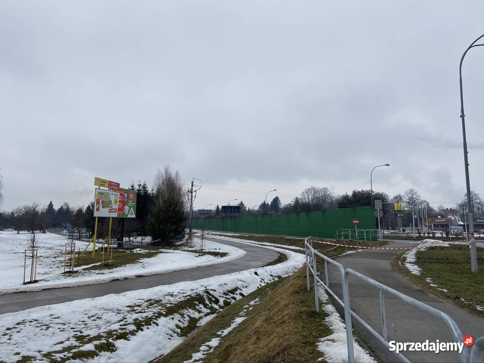 Do wynajęcia działka rondzie Kuronia Rzeszów