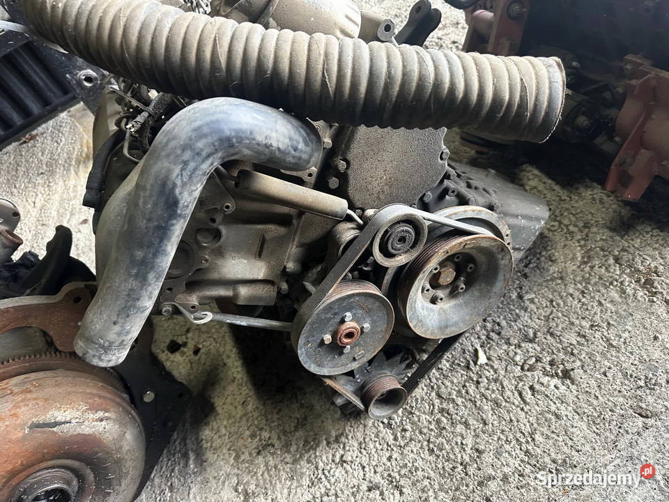 silnik 5cylindrowy Mercedes OM 602 diesel 25L osobowe sprzedam