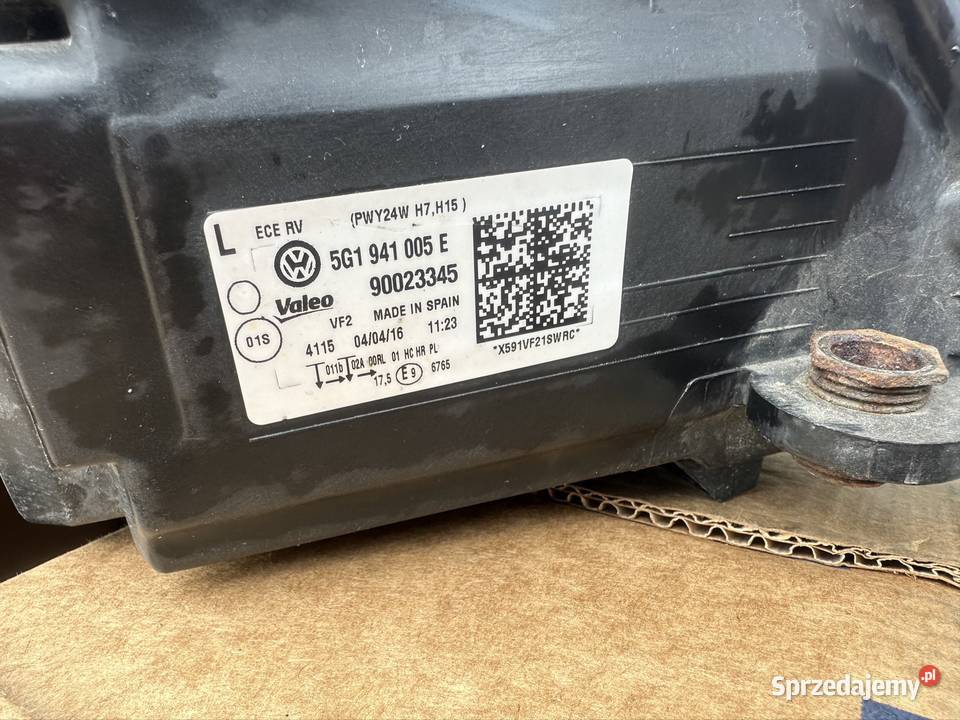 Lampa przednia przód Lewa VW GOLF VII Valeo Wieluń