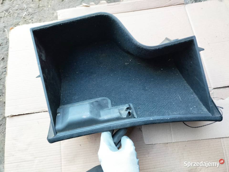 AUDI 80 B4 80B4 SCHOWEK PASAŻERA osobowe