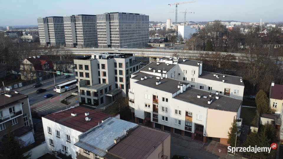 Miejsce postojowe w garażu obok Al 29 Listopada murowany Wynajem małopolskie Kraków