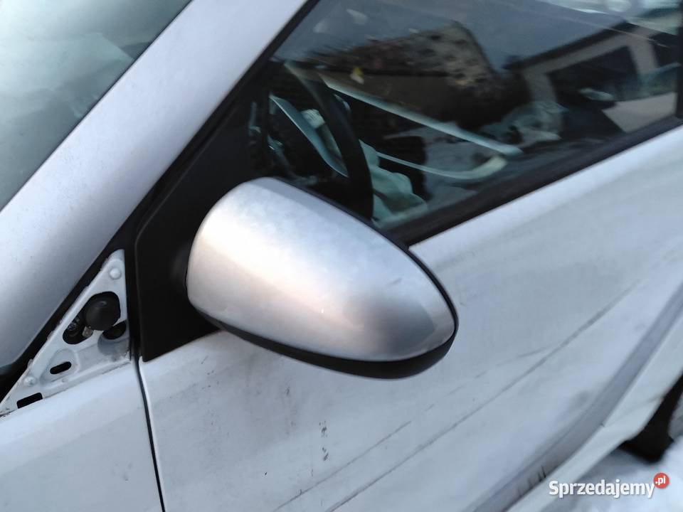 Smart fortwo elektryk zderzak tylny