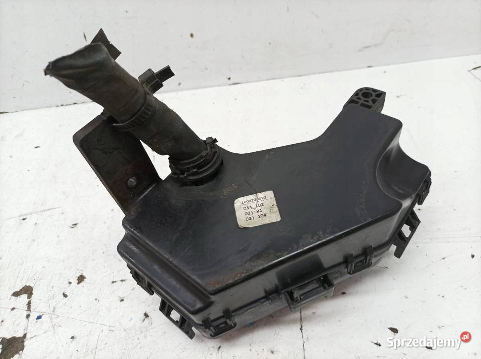 SKRZYNKA BEZPIECZNIKÓW 30 D 239 Hyundai ix55 I sprzedam