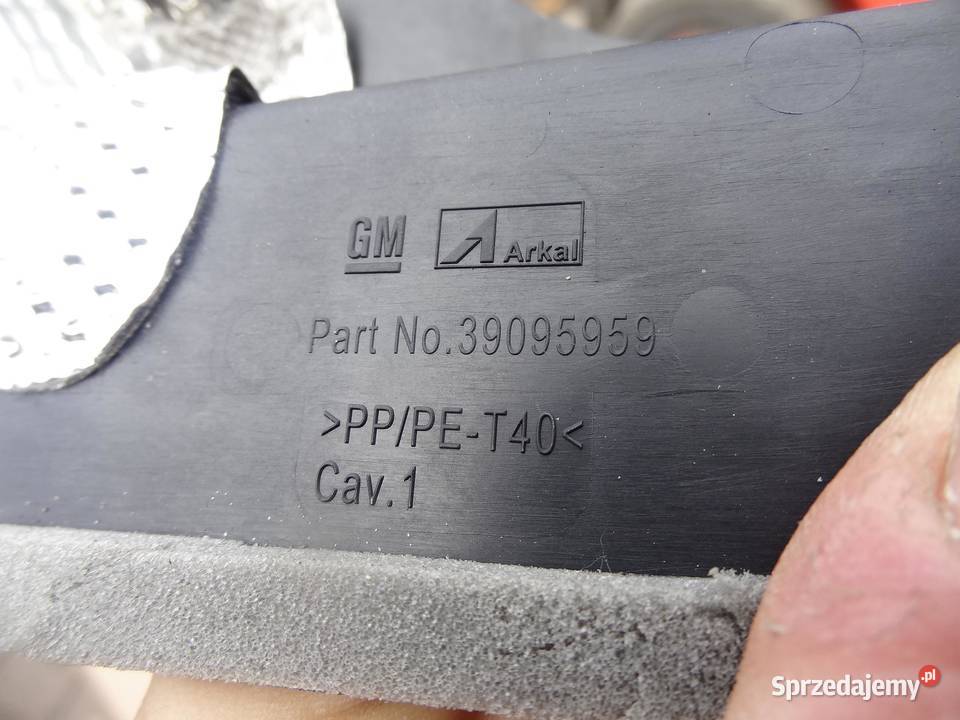 PODSZYBIE DOLNE OPEL INSIGNIA B 39095959 LIFT 22 osobowe wielkopolskie