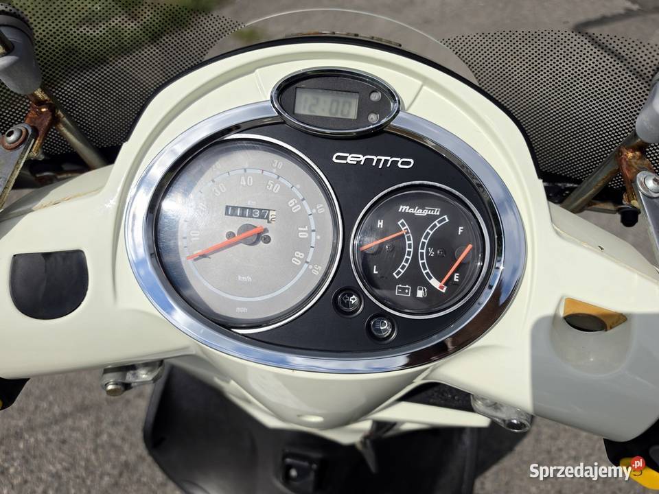 Malaguti Centro 50 ccm 4t skuter na dużych Rok produkcji 2010